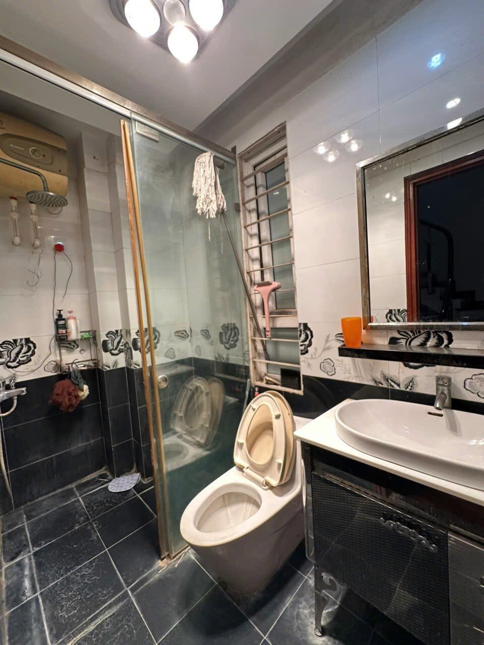 Cho thuê nhà ngõ Thanh Nhàn, 5 tầng x 50m2, 3 ngủ, 4 vệ sinh, 12 Triệu - Ảnh 4